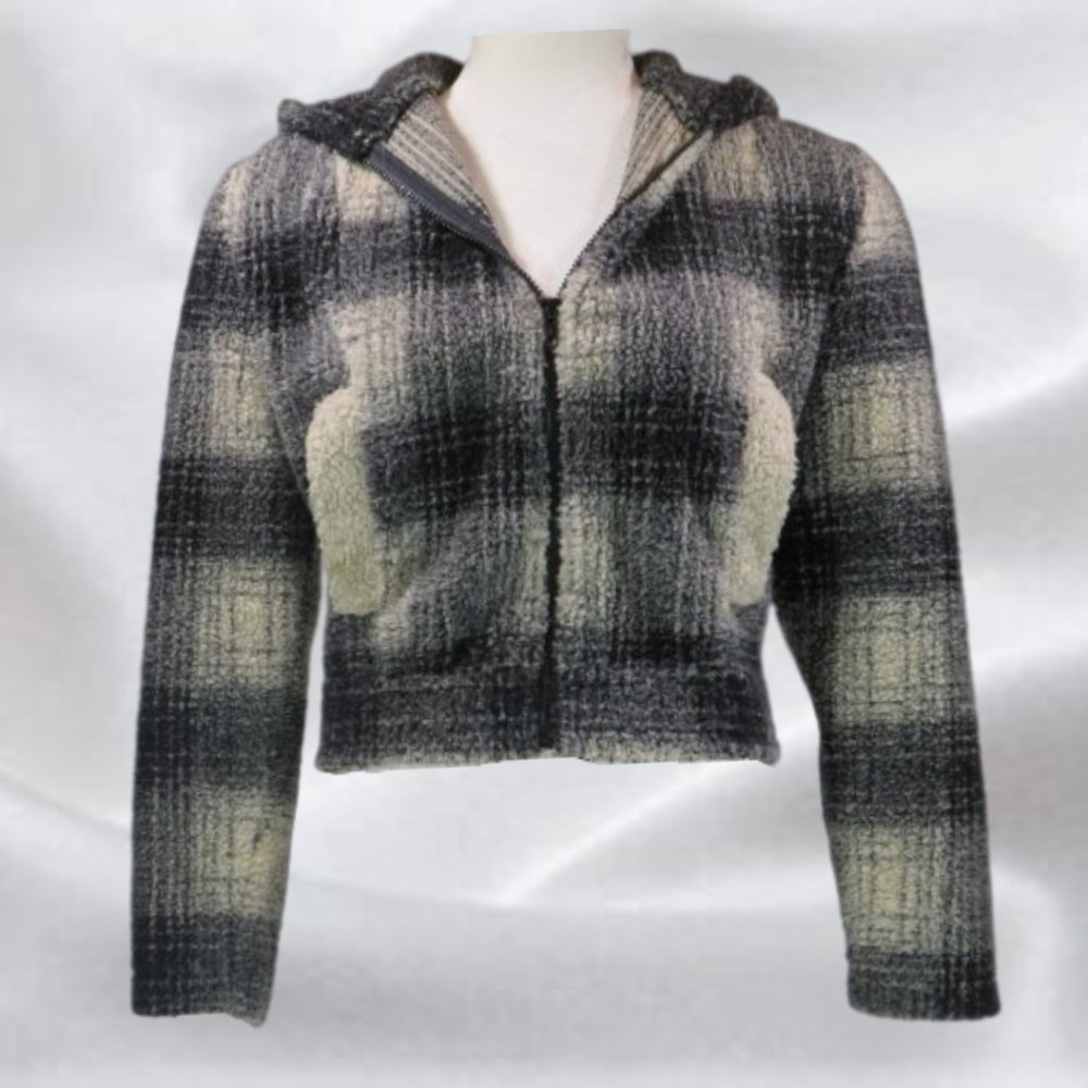 Coldesina Fleece Zip-Up Hoodie in Medium